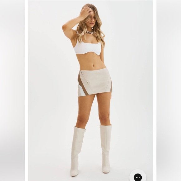 Lamarque Krissy Leather Mini Skirt Size XS Color: Bone/Winter White/Mocha - Picture 6 of 17